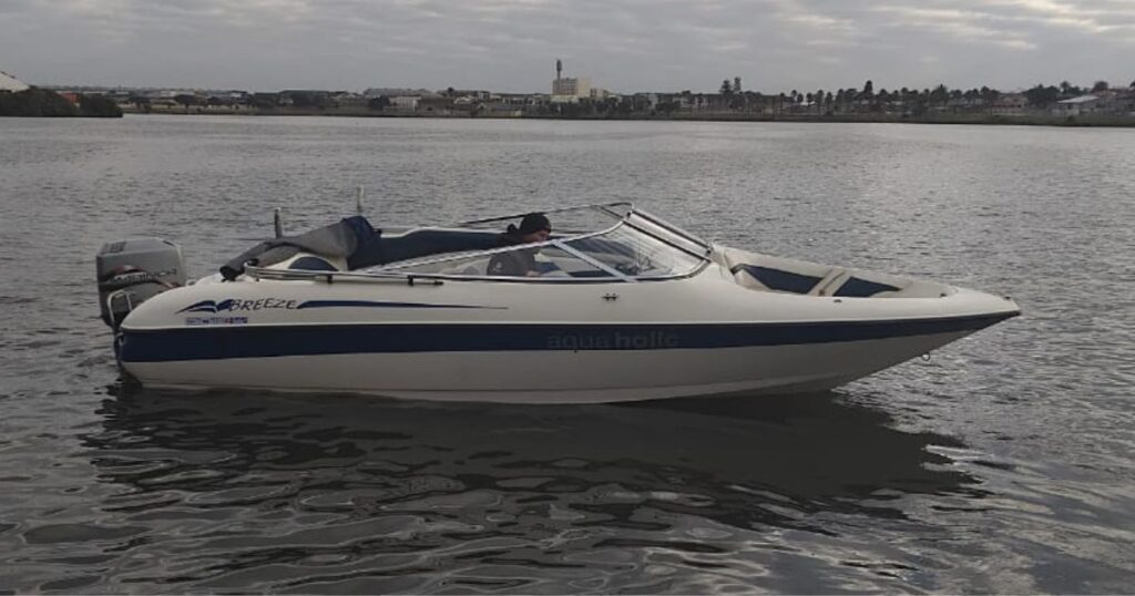 mallards breeze, mallards, breeze, bowrider, boat, for sale, used, info, contact, price, buy, purchase, port elizabeth, eastern cape, south africa